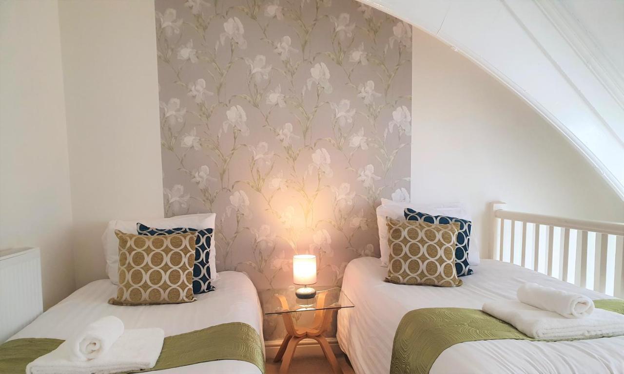 Central Apartments - Spacious 2 Beds Swindon Exterior foto
