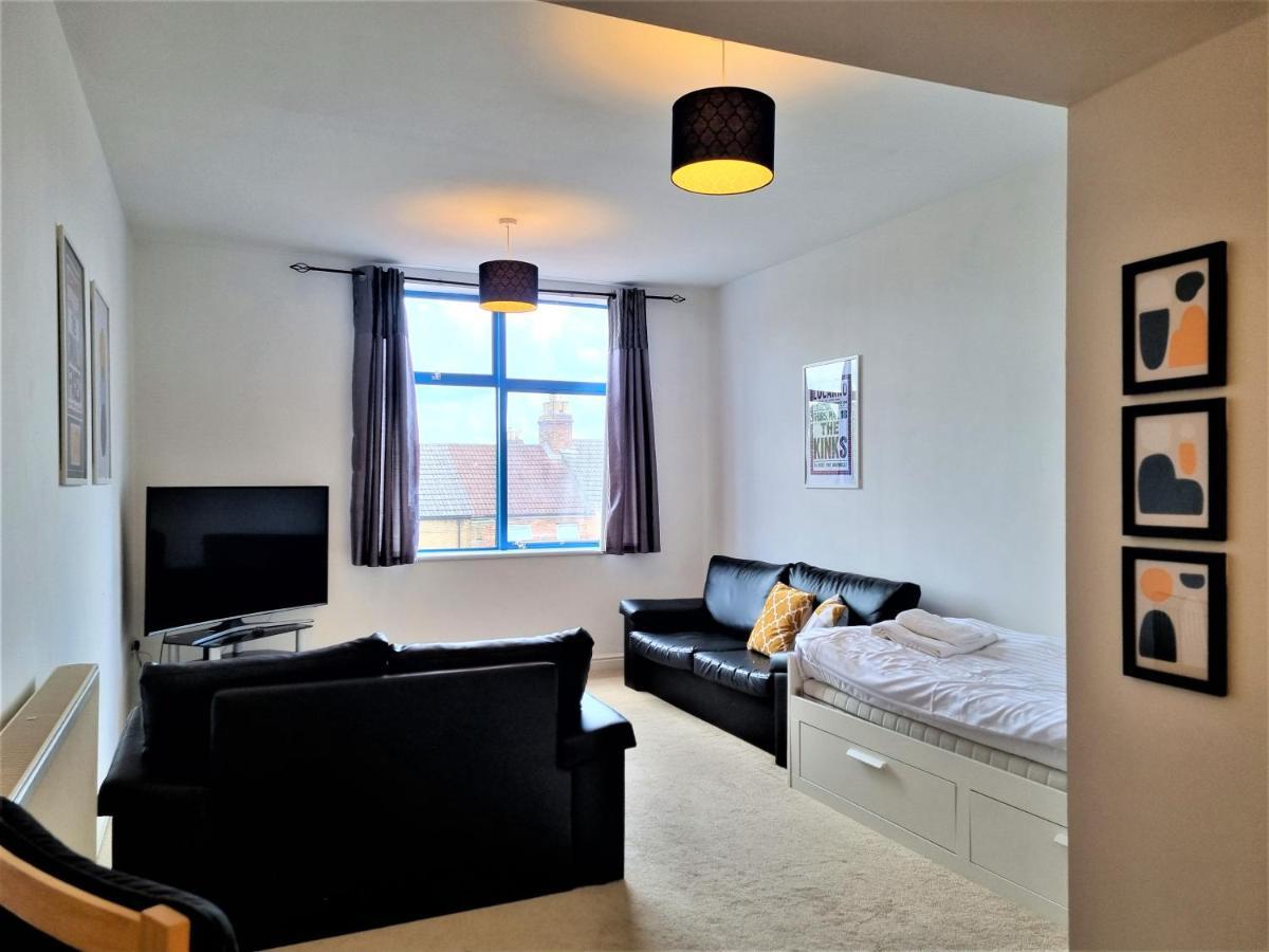 Central Apartments - Spacious 2 Beds Swindon Exterior foto