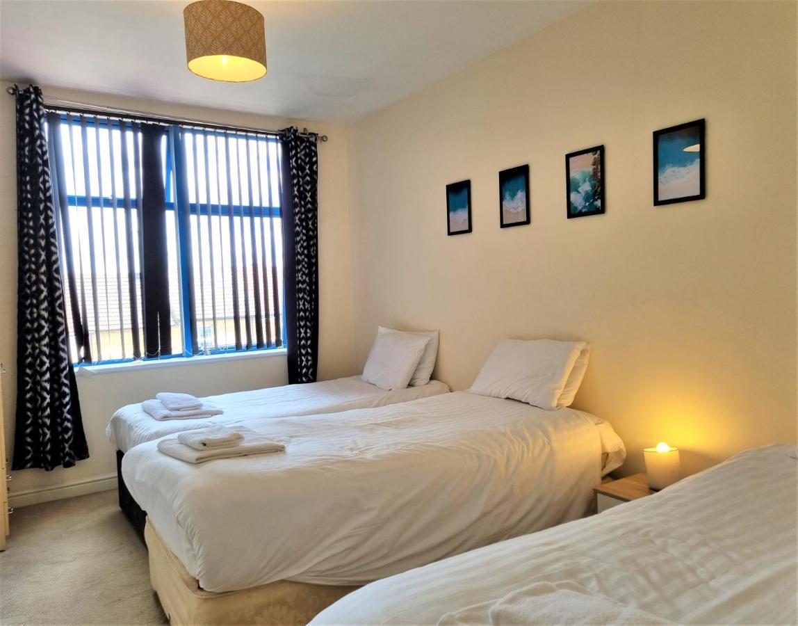 Central Apartments - Spacious 2 Beds Swindon Exterior foto